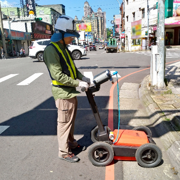 地球物理探勘應用|都會區透地雷達探測複雜管線工程 - 霖昌工程科技股份有限公司